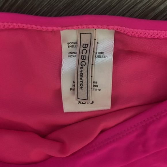 BCBG Bright pink bikini bottom. Full coverage in back. You can cinch sides. - Picture 2 of 3